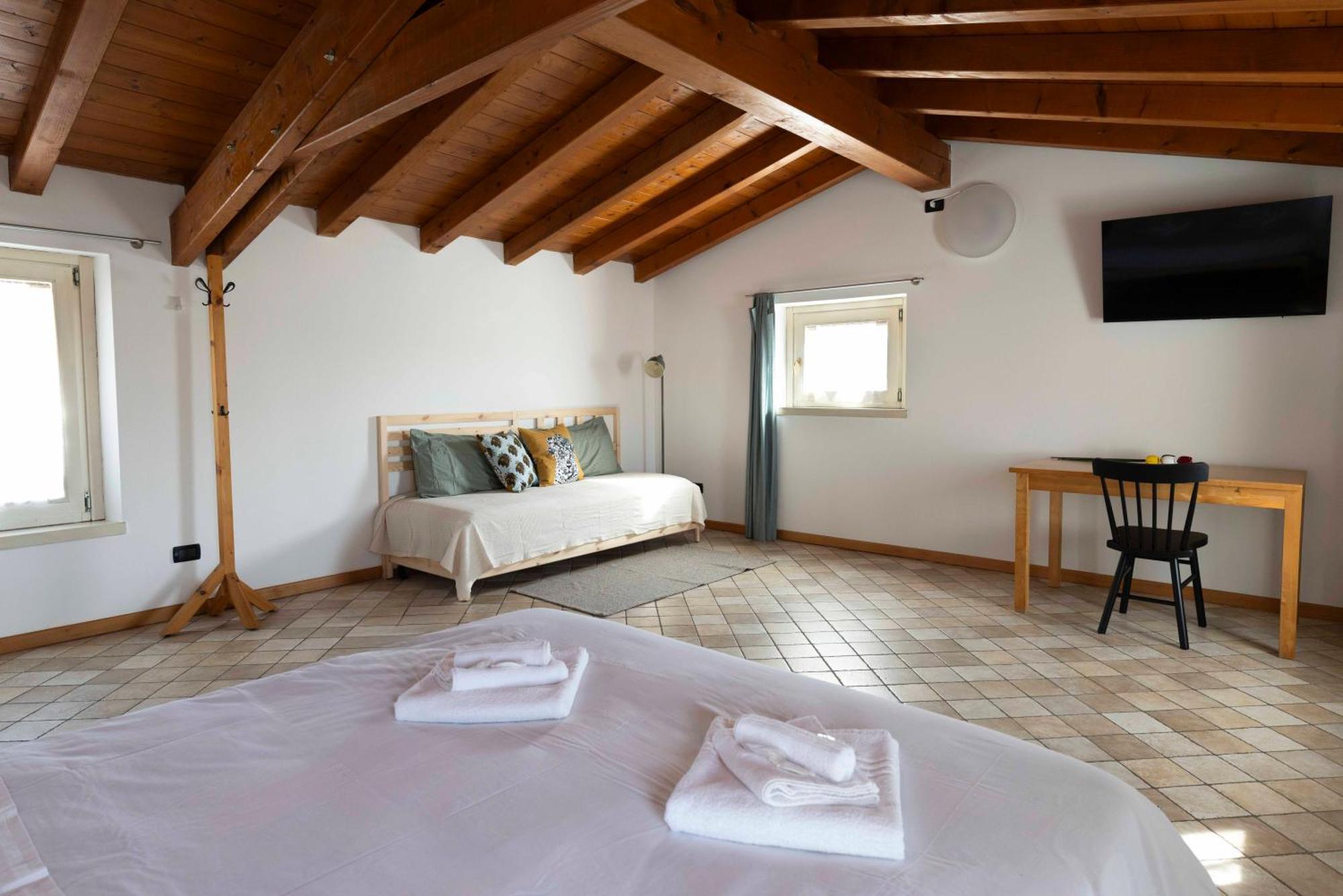 Traditional Italian House - Franciacorta Ровато Екстериор снимка